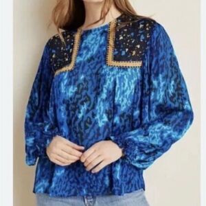 Anthro Women's Blue Patterned Top